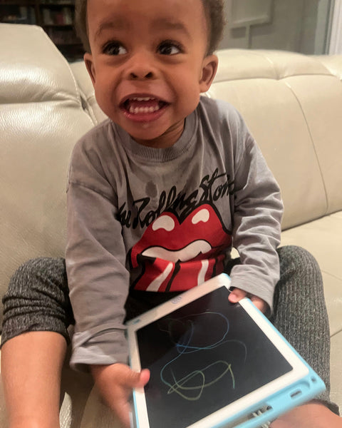 Petite tablette électro 8.5 pouces avec crayon pour toute la famille. LIVRAISON INCLUSE BLEU SEULEMENT