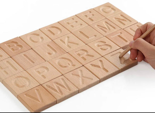 Lettres en bois pour traçage précoce